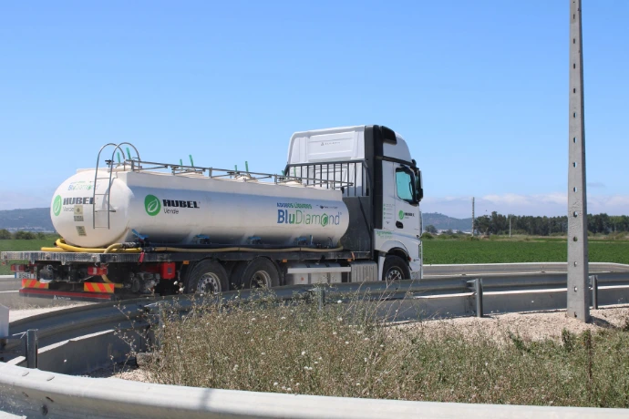 Camião Hubel Verde